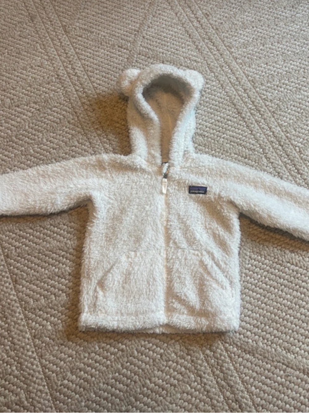 Patagonia Kids Cream Plush Furry Friend Hooded Jacket 18 m - 2t